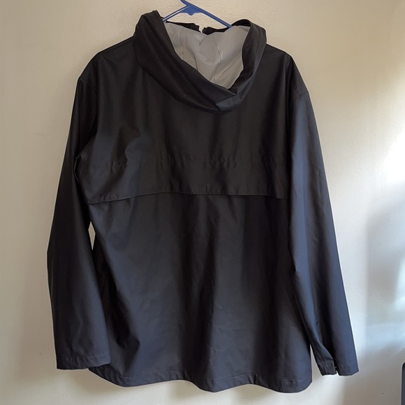 LIKE NEW WOMEN’S COLUMBIA SPORTSWEAR COMPANY WATERPROOF RAINCOAT SIZE XL - Picture 2 of 10